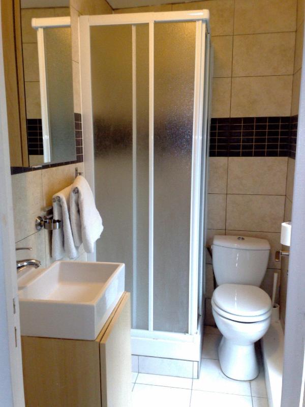 Triple Room image 2