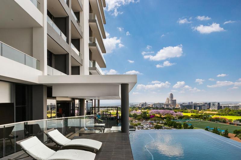 Illovo Central Apartments - image 7