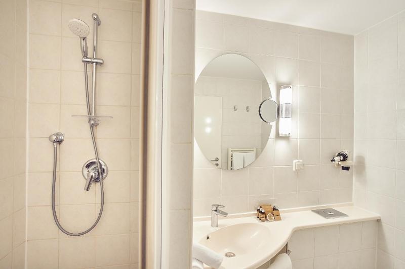 Standard Double Room image 1