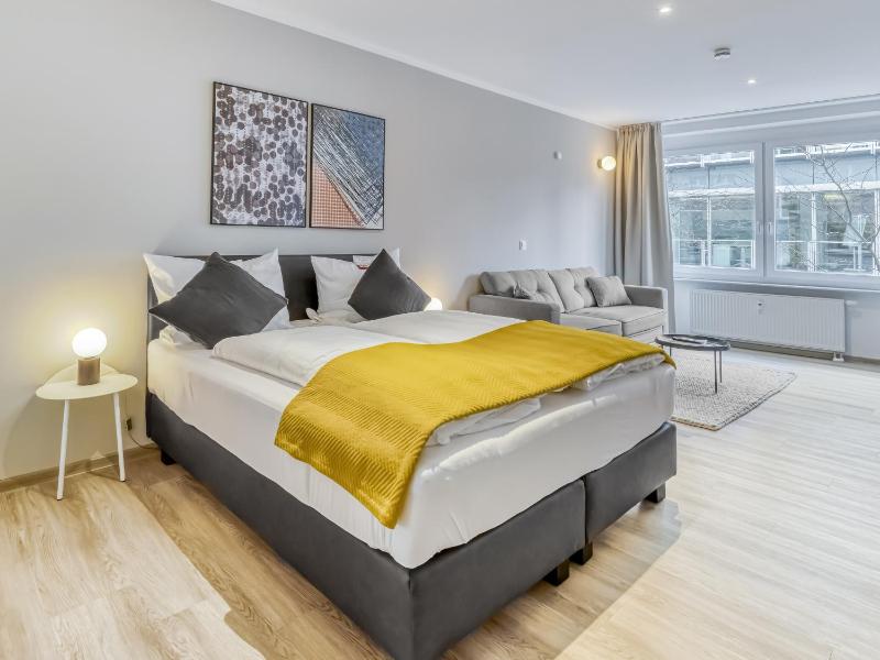 Suite XL with sofa bed and balcony image 1