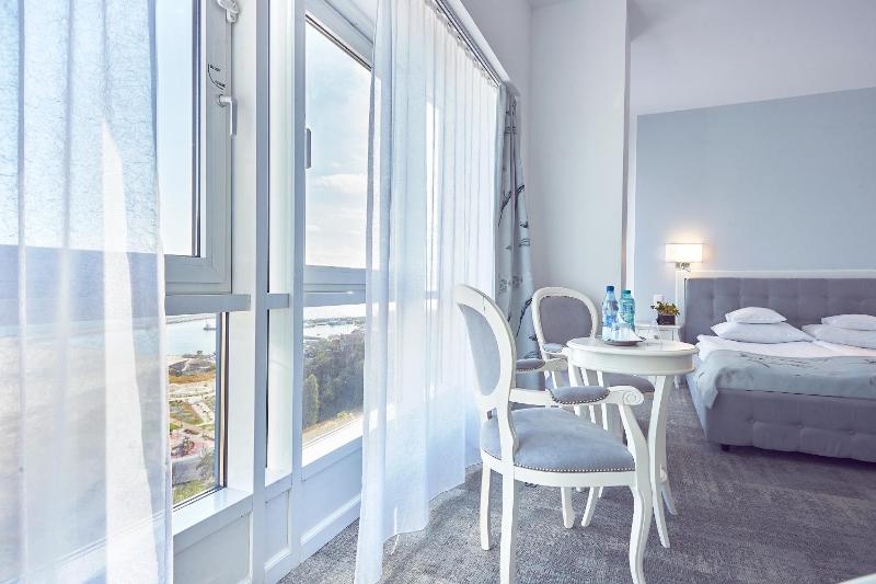 Deluxe Double Room Sea View image 4