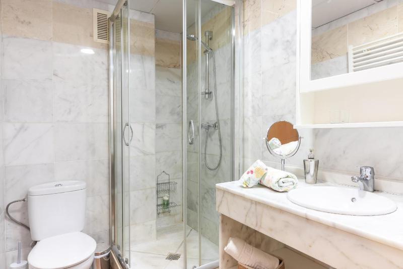 Sea & Wave Adela Boutique Apartment - image 2