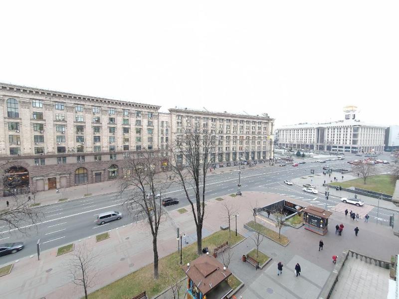 Two-bedroom apartment - 13 Kreshchatyk str. image 2