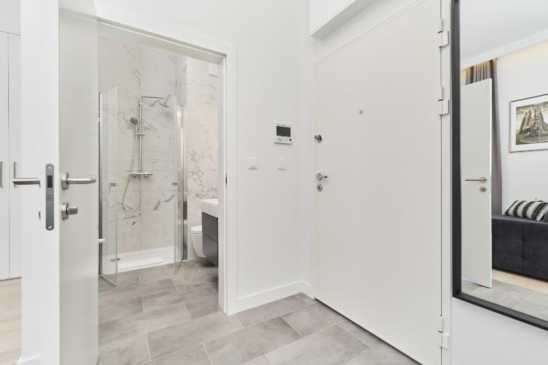 Eleganckie Studia Wyspa Słodowa by Noclegi Renters - image 23