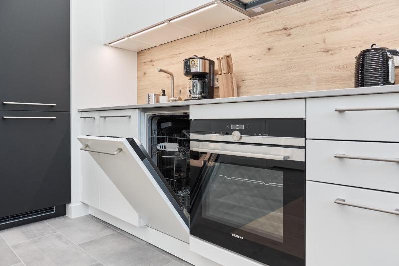 Eleganckie Studia Wyspa Słodowa by Noclegi Renters - image 18