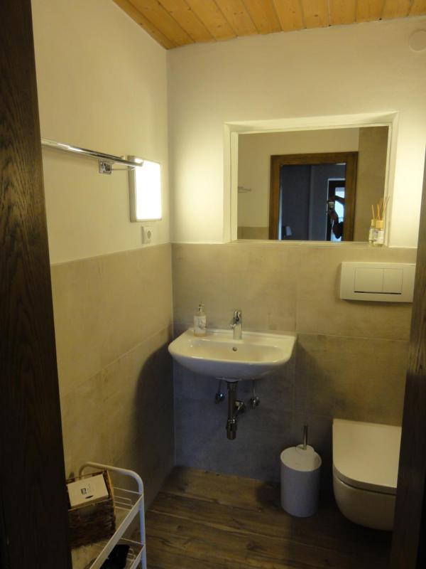 Standard Double Room image 3