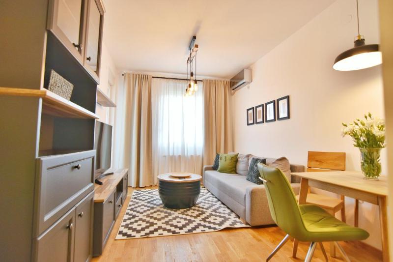 Regina Apartments with free parking - image 13