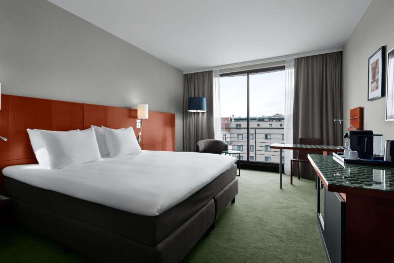 Superior Double or Twin Room image 4