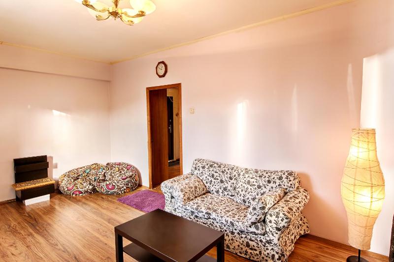 Two-Bedroom Apartment - Bolshoy Kondratievskiy 4/1 image 2