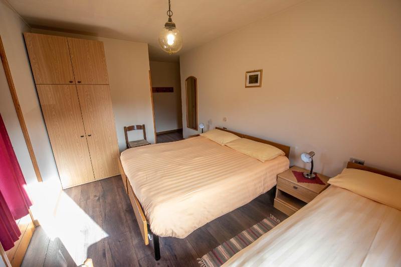 Classic Triple Room image 4
