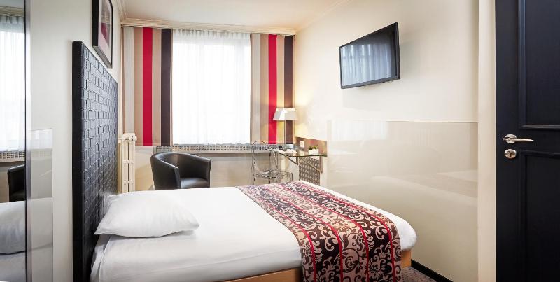 Hotel Suisse - image 8