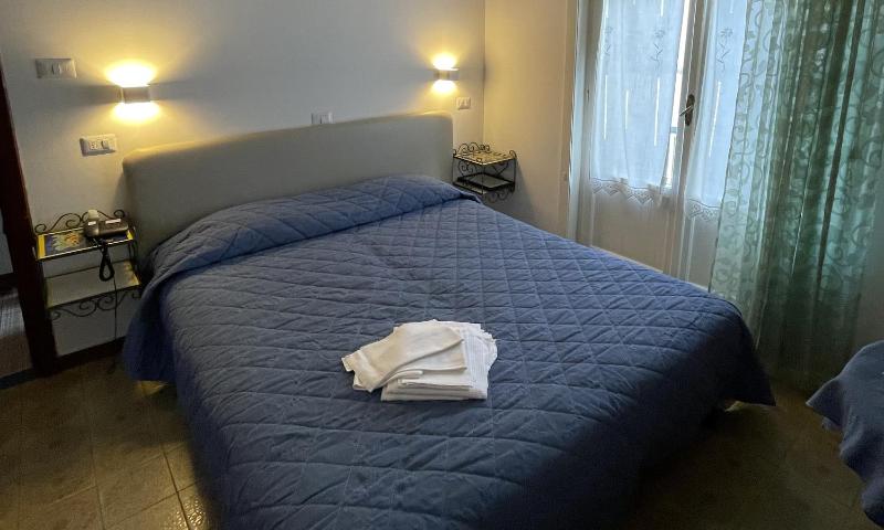 Double or Twin Room with View image 3