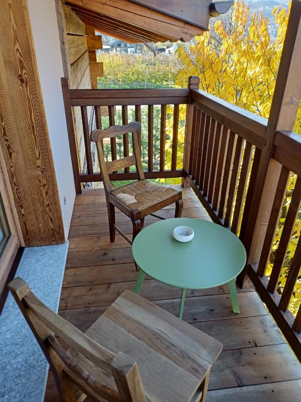 Deluxe Double Room with Hot Tub and Balcony image 3