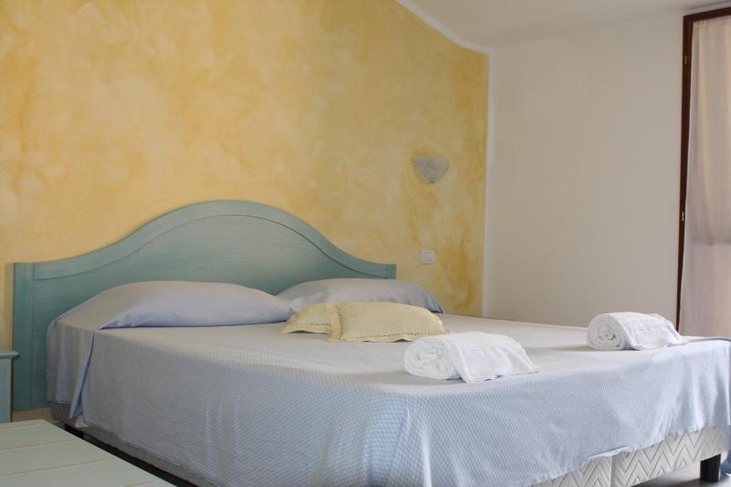 Quadruple Room with Garden View image 4