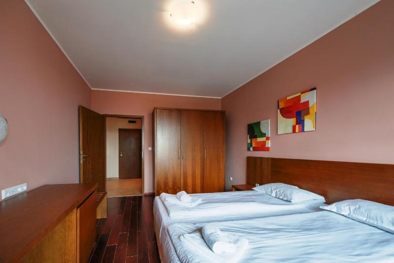 Bellevue Residence Apartments - image 20