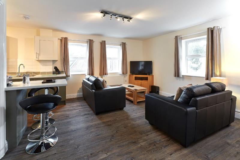 One-Bedroom Apartment image 1