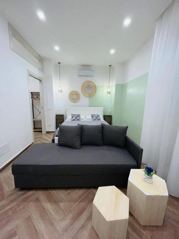 Studio Apartment image 2