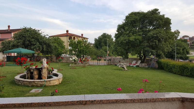 Comfort Apartment with two bedrooms, two bathrooms, Garden View and City View (4 person) image 4