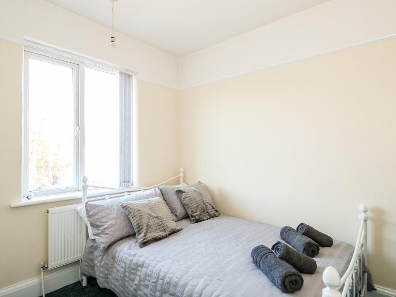 4 Dorothy Avenue - image 5