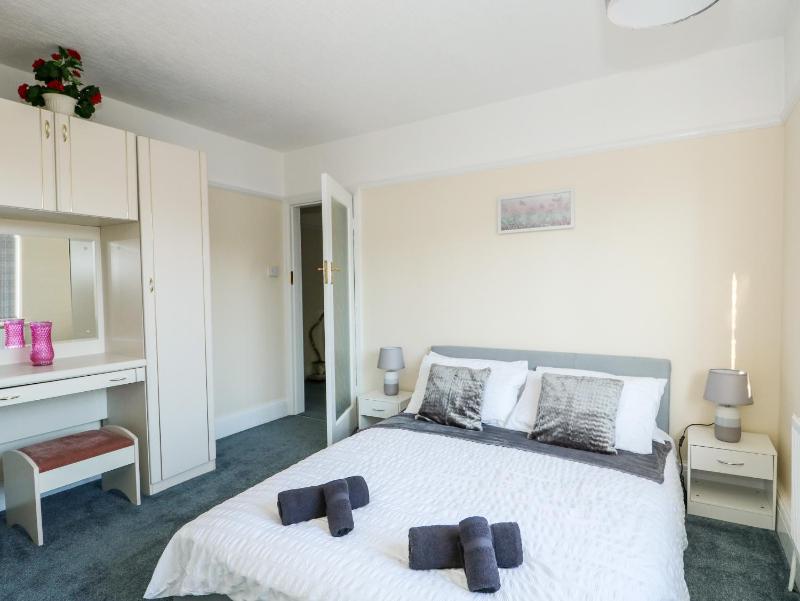 4 Dorothy Avenue - image 8