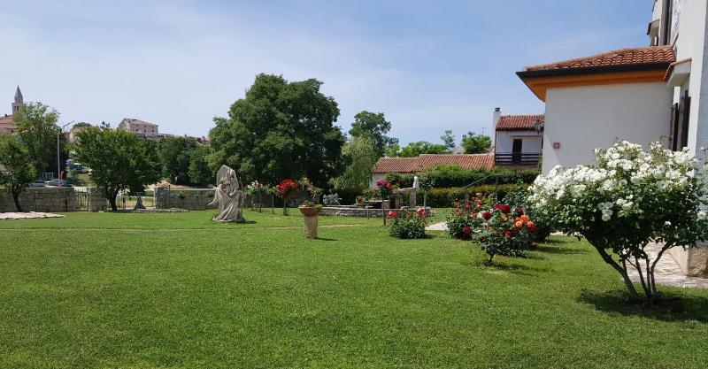 Comfort Apartment with two bedrooms, two bathrooms and Garden View (4 person) image 2