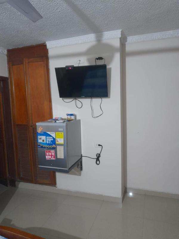 Hotel Colonial Inn - image 9