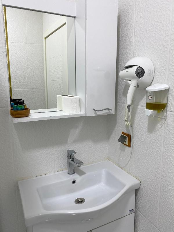 Double Room with Garden View image 3