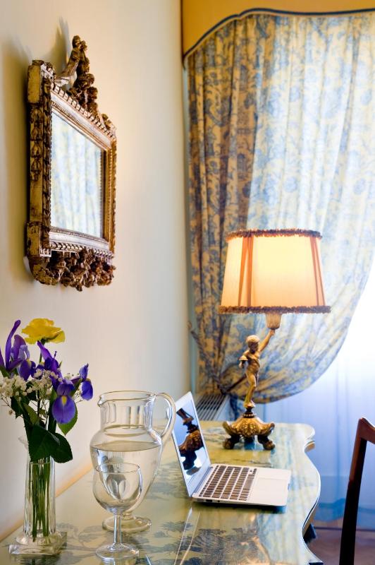 Comfort Double or Twin Room with garden view image 4