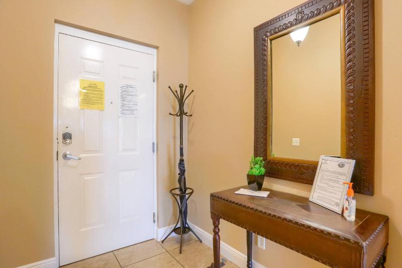 304 Bay Harbor - image 36