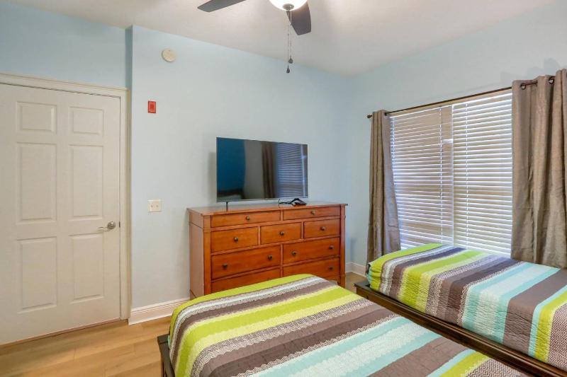 304 Bay Harbor - image 35