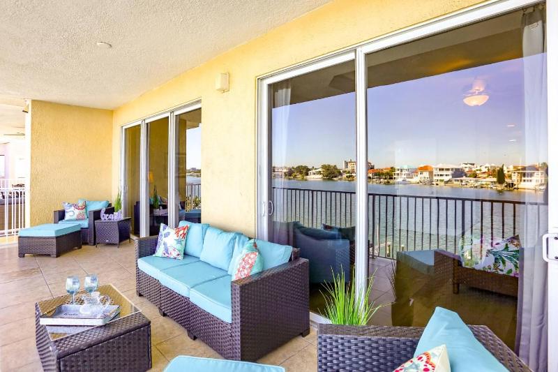 304 Bay Harbor - image 40