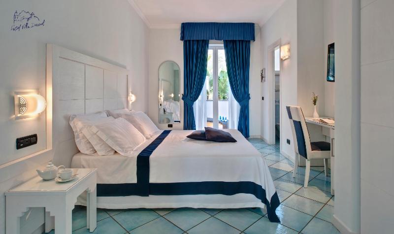 Superior Double Room image 1