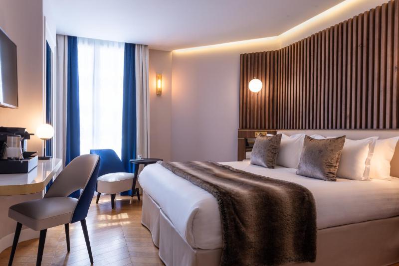 Superior Double or Twin Room image 1