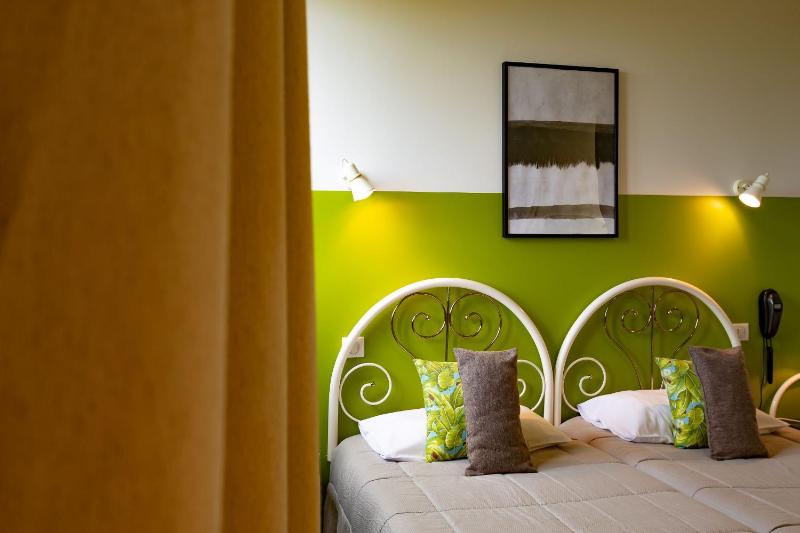 Comfort Twin Room - Valley View image 1