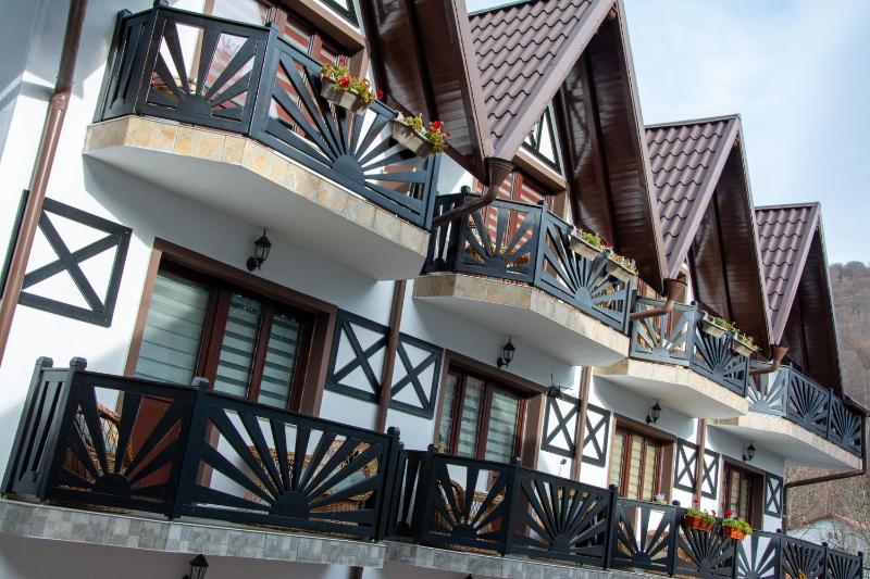 Villa image 2