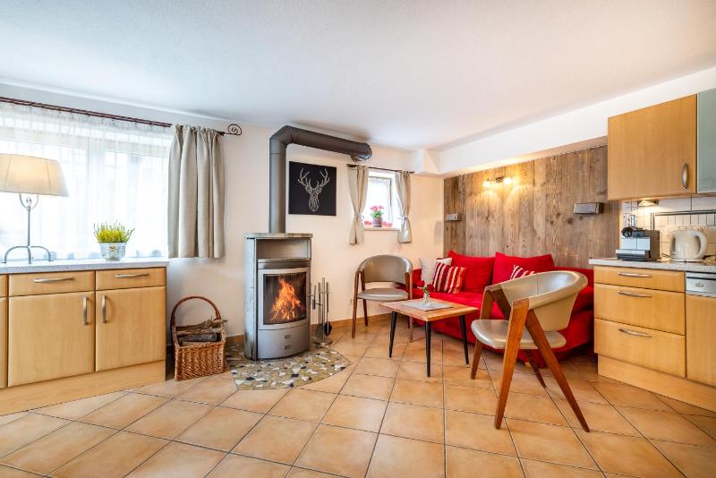 Three-Bedroom Apartment with Terrace image 3