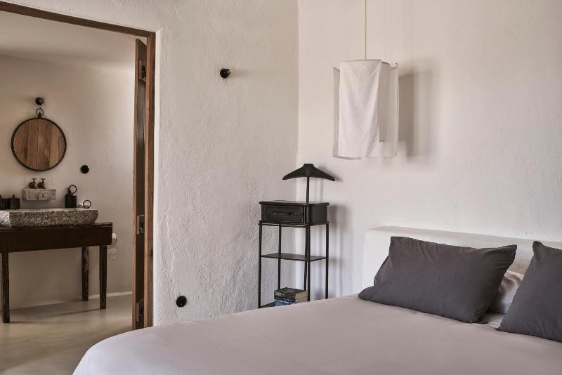  Grand Nomad Two Bedrooms Sea View Suite with Private Pool and Hot Tub image 3