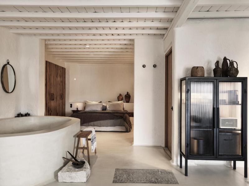 Nomad Suite Sea View with Private Pool & Yard image 4