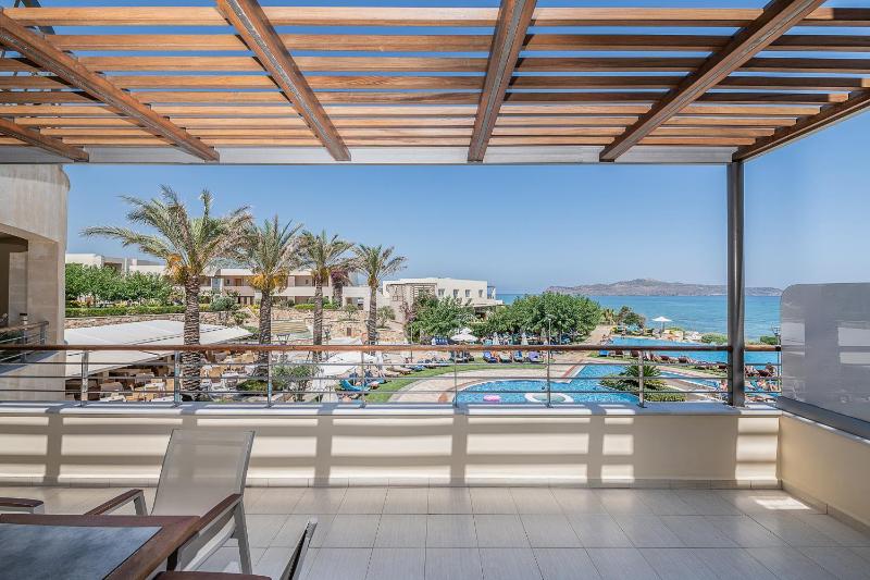 Sea View Suite image 2