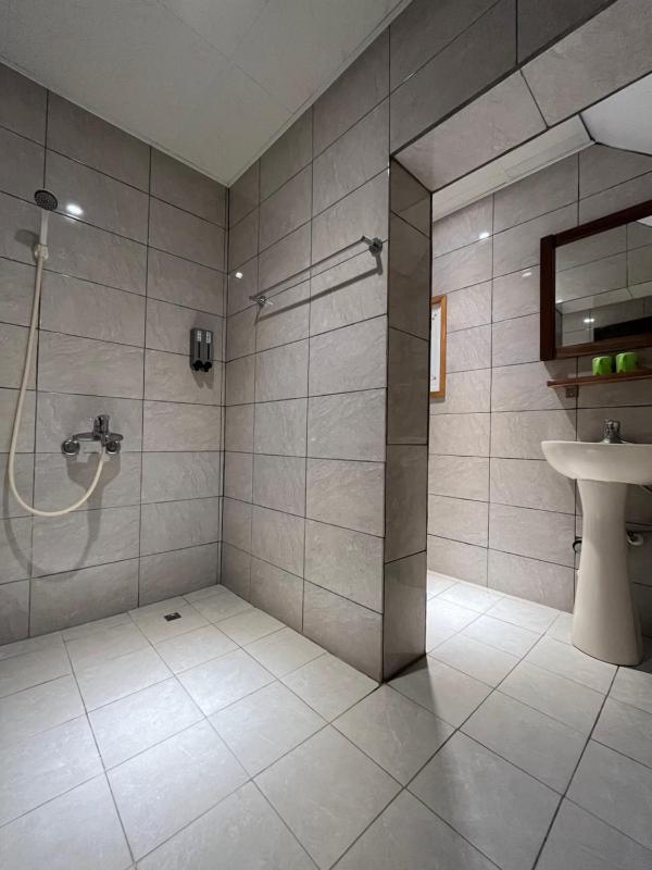 Babian Bed and Breakfast - image 4
