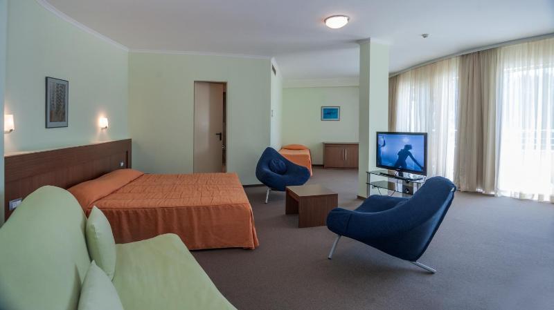 Family Room (2 Adults + 3 Children) with Pool View image 3