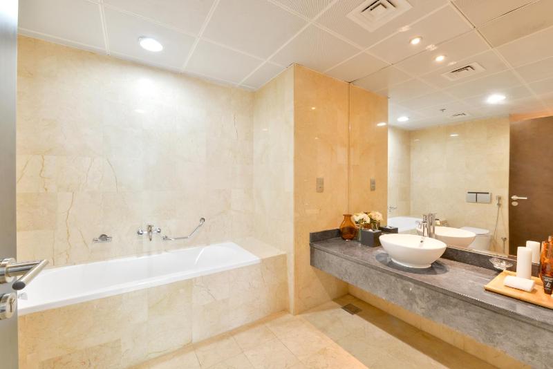 One-Bedroom Apartment image 2