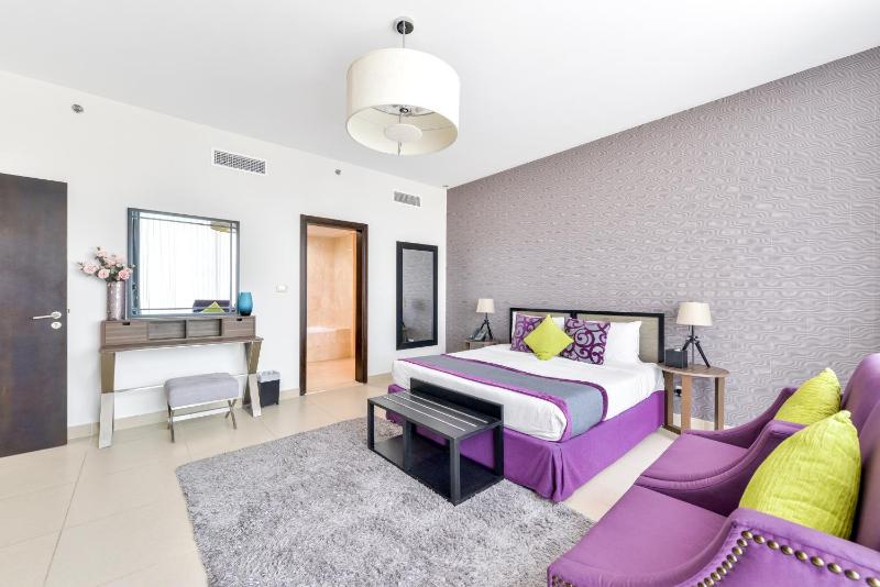 One-Bedroom Apartment image 3