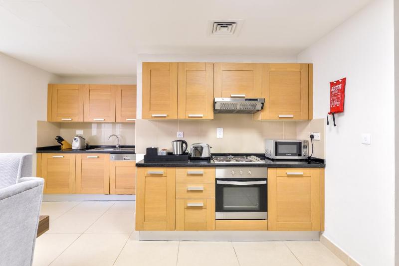 One Bedroom Deluxe Apartment image 2
