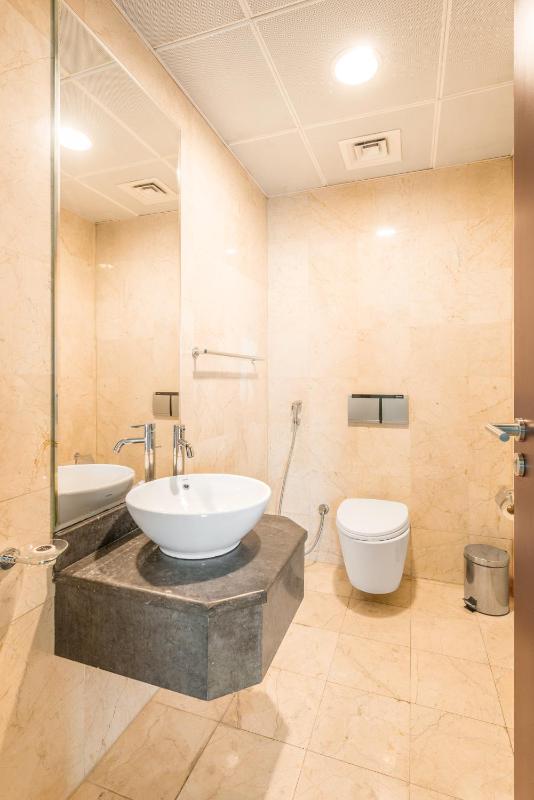One Bedroom Deluxe Apartment image 3