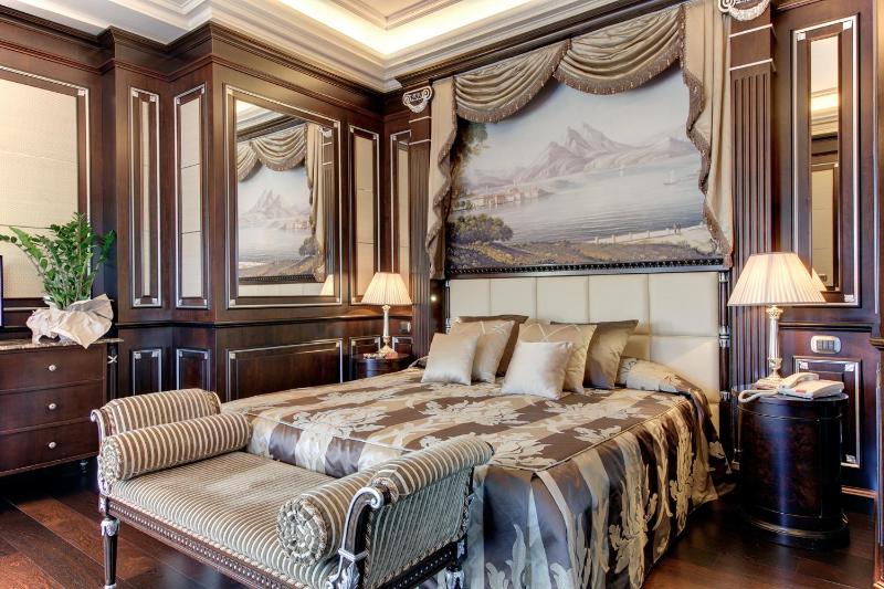 Junior Suite with Lake View image 3