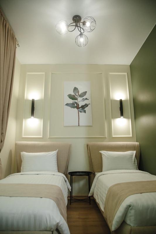 Deluxe Twin Room image 4