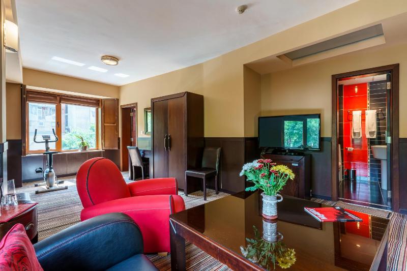 Deluxe Apartment image 1