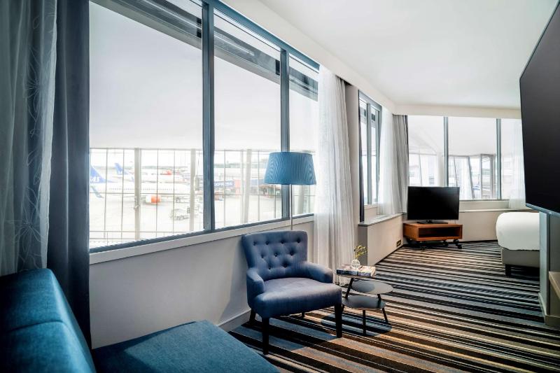 Junior Suite with Runway View image 3