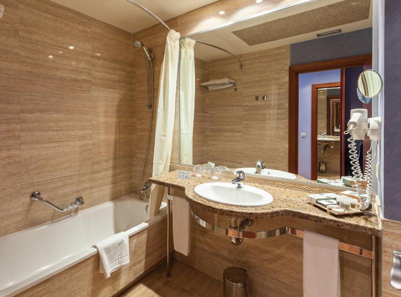 Double or Twin Room with Balcony image 1